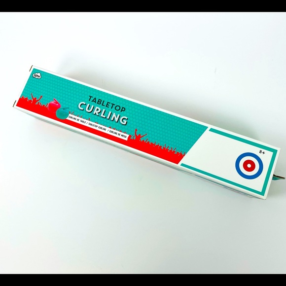 New and sealed Tabletop curling game sport compact travel - Picture 2 of 4